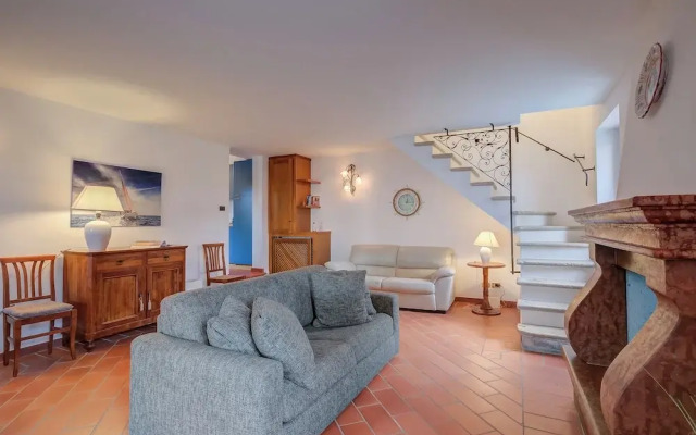 Villa Iris-lakeview & Shared Pool