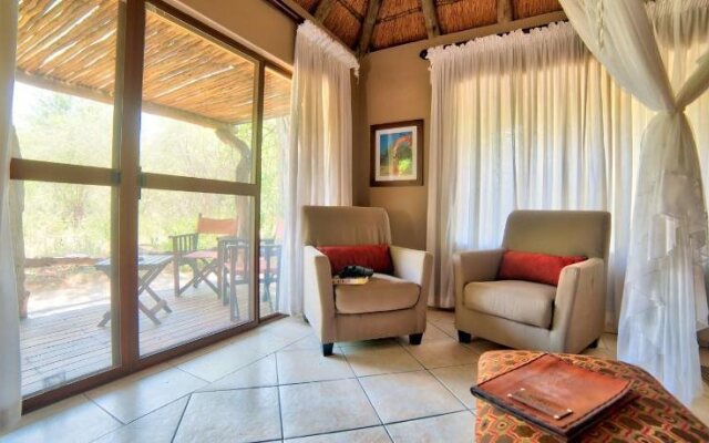Royal Tree Lodge