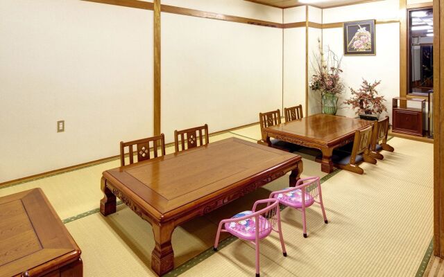 Okinawa Sunplaza Hotel