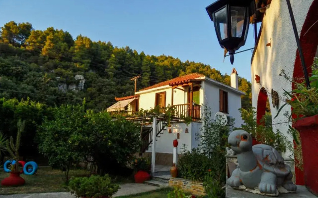 Spiros Rooms