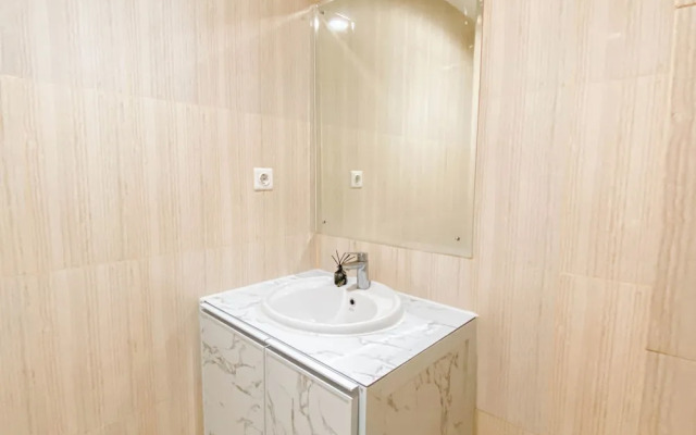 Warm and Cozy Studio at Sentul Tower Apartment