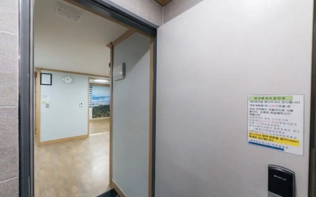 Tongyeong Se-an Residence Pension