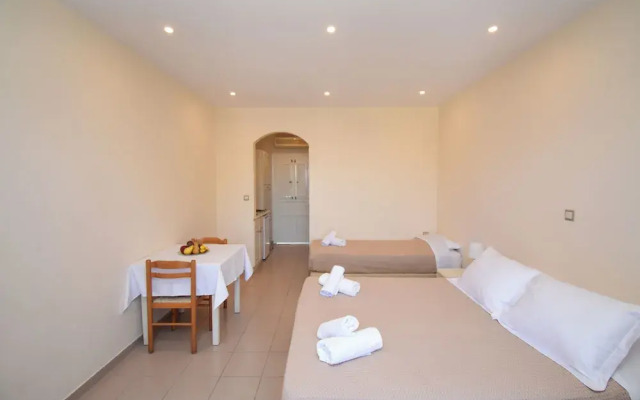 Apollonia Hotel