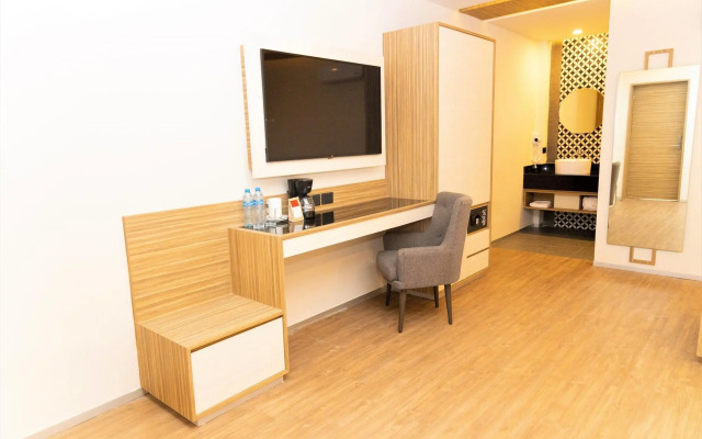 Hotel Plaza by Kavia