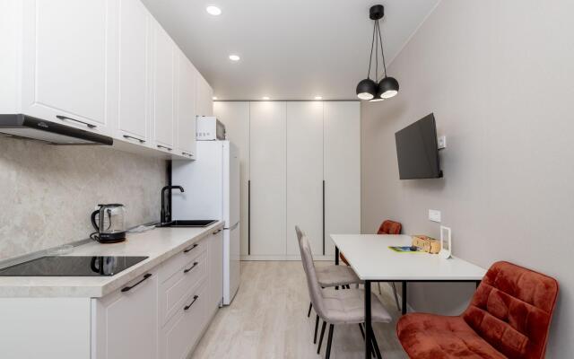 More apartamentov na ulitse Akatsiy