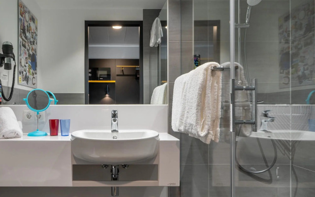 Holiday Inn - the niu, Fury Aschheim Messe by IHG
