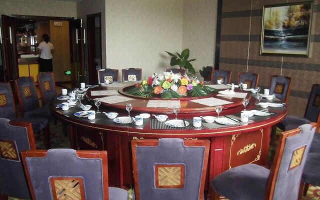 Qingdao Haizhizi Hotel