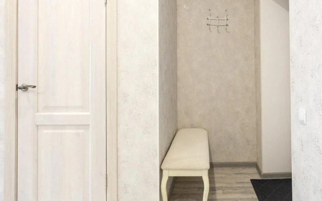 LovelyHome 39 (Lovelyhome 39) on Avtomobilnaya street 10