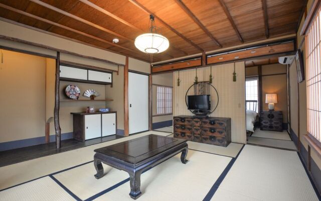 Nishijin Kyo-Machiya SEIRYU-TEI (Old: Nishijin Kyo-Machiya ENRYAKU)