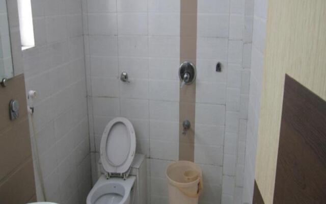 FabHotel Rajdhani I