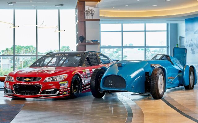 The Daytona, Autograph Collection