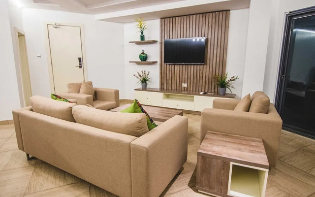 Loomzy Suites and Apartments