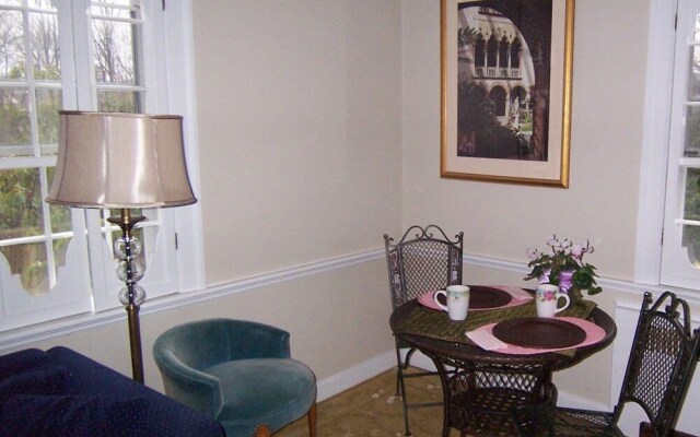 Wellesley Bed and Breakfast