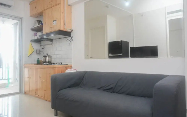 Comfy And Strategic 2Br At Bassura City Apartment