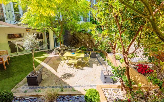 Stunning Home Near Earl s Court