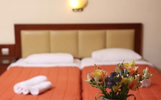 Hotel Zeus