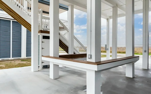 Fins & Feathers 3 Bedroom Home