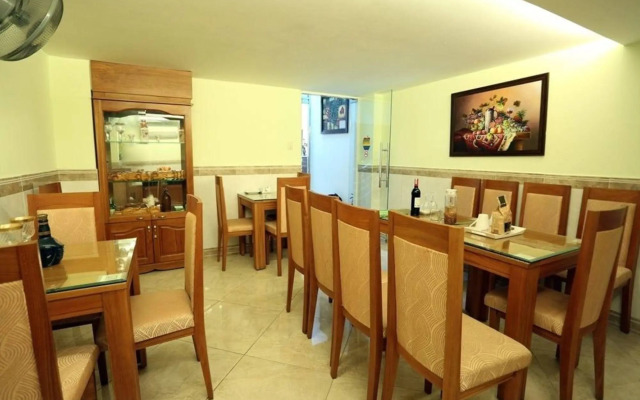 Thanh Long Hotel