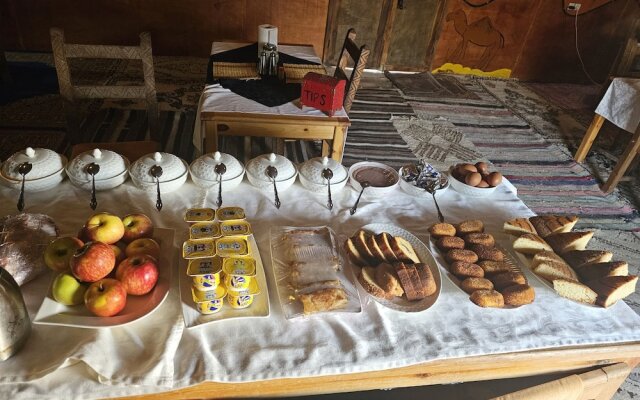 Musta Desert Luxury Camp