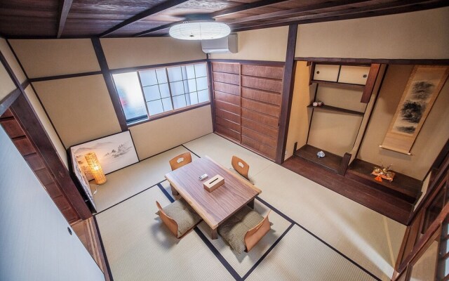 Yamashinaya