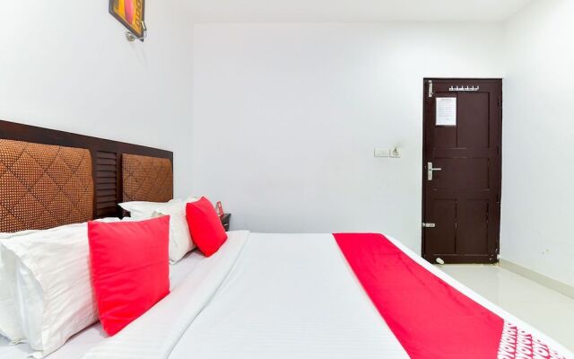 Oyo 37783 Kuwait Residency
