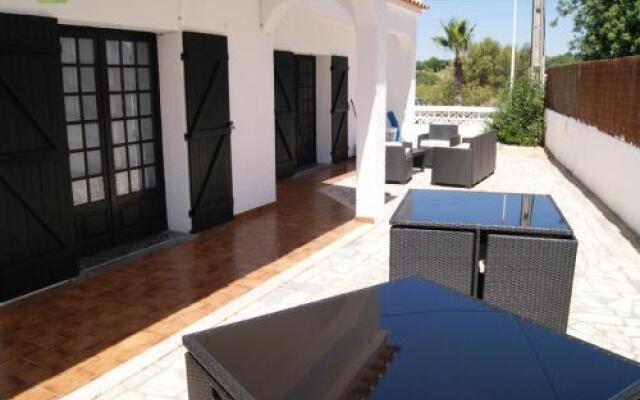 ''Mi casa, su casa'' Guest House & Coffee House