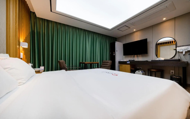 Stay Hotel
