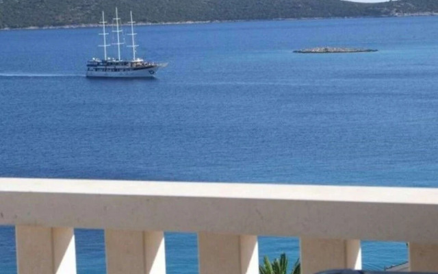 Mer - 10m to the Beach - A1