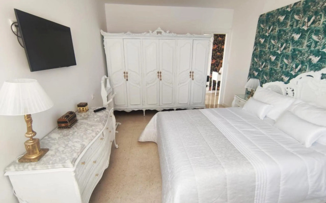 Rosalia 5 Estrellas - Garaje Free