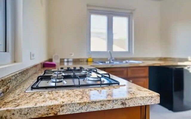 Spacious 6BR Villa w Pool Close2beach Sleeps 16