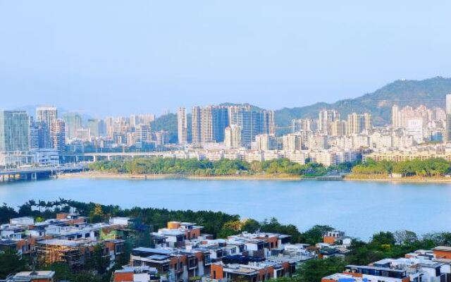 Mangrove Bay Riverside Mountain Riverview  B&B  ( Huafa Mall  Branch)