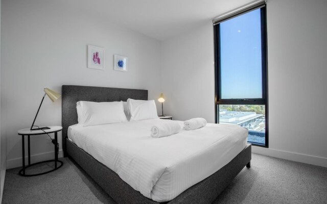 Wow Apartment In Boxhill Central Near Hospital