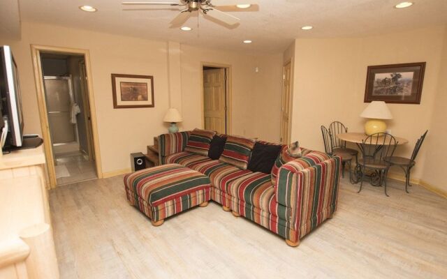 Sound Escape - 6 Br Home