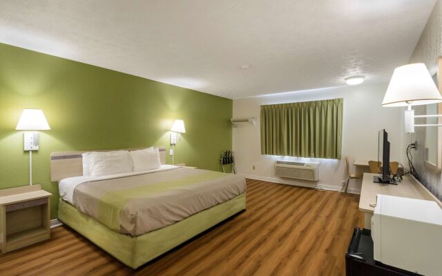 Red Roof Inn Greencastle South – Cloverdale