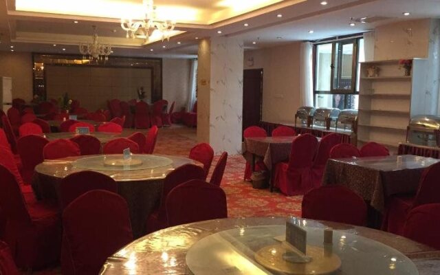 Dunhuang Longfeng Hotel