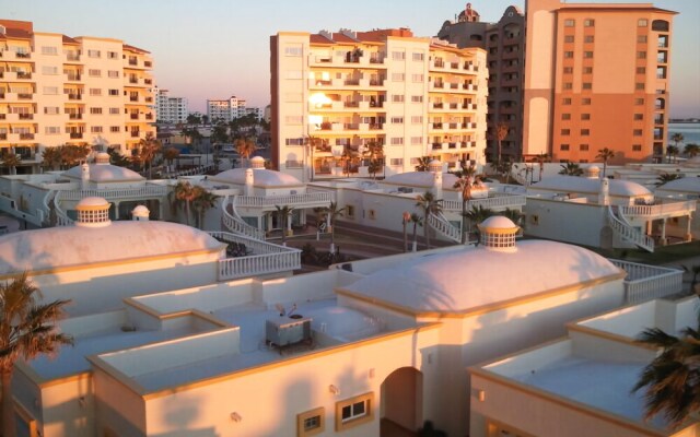 Grande 402- 1 Br Condo