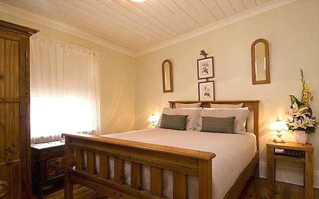 Charlie Bates Cottage