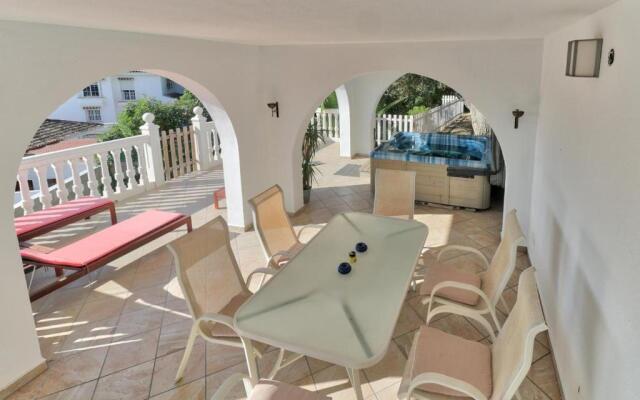 Nice and spacius villa near Fuengi