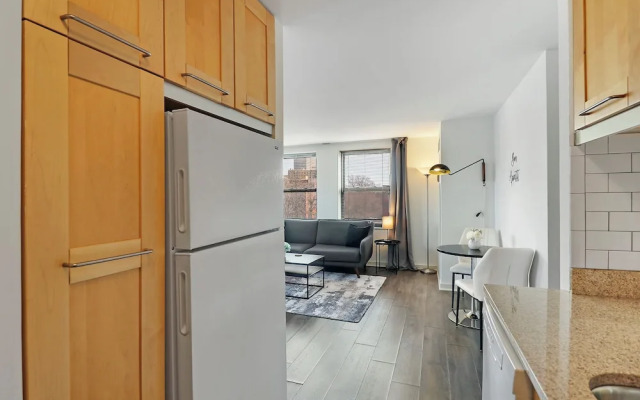 Explore this 2BR Apt - Blackwood rep