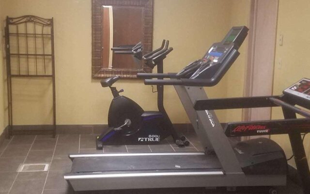 Super 8 By Wyndham Casper East Evansville