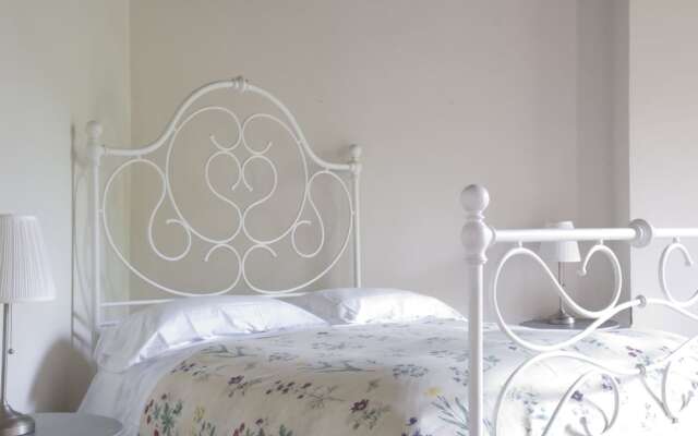 Fattoria di Bacchereto - Guest House