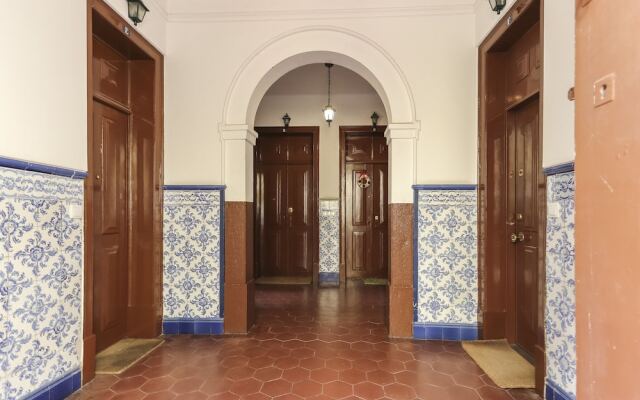 Charming Avenida by Homing