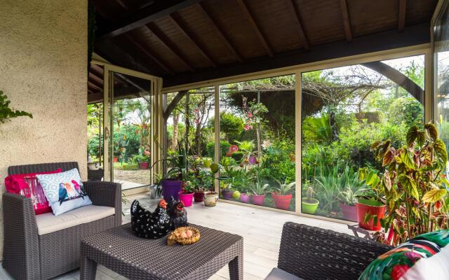 Comfy Holiday Home In Espère With Private Pool