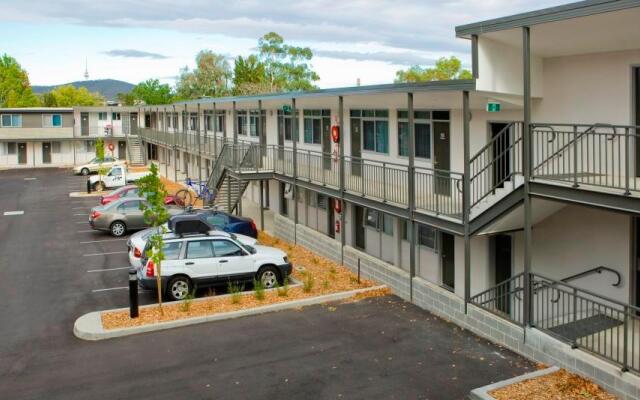 ibis Styles Canberra Tall Trees