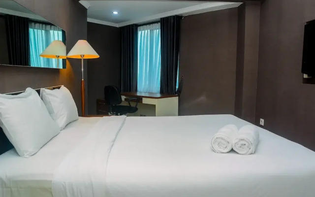 Great Location and Spacious Sudirman Park 2BR Apartment