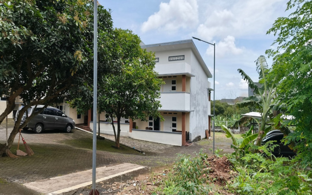 Hotel O House Of Fosil Syariah