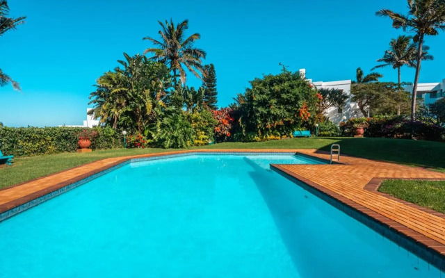 S3nsational Paros-Luxury steps away from the beach