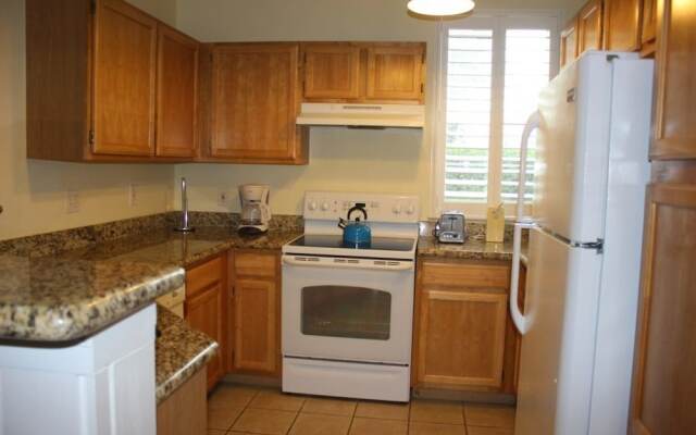 Runaway Beach - 2 Bd Villa (RW 15103)