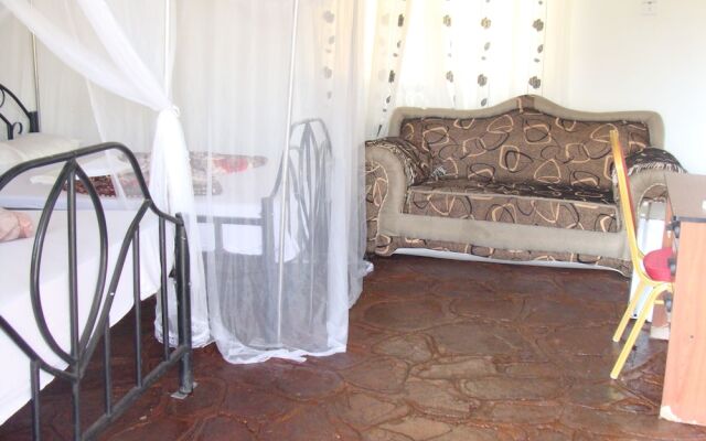 Morio Motel and Campsite