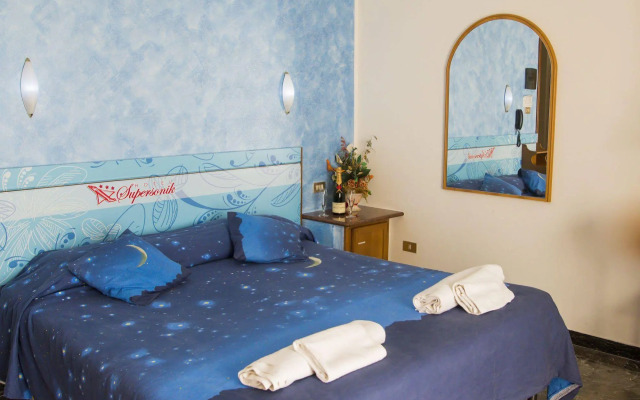Hotel Supersonik